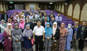 UMPLIB - Lawatan Penanda Aras Perpustakaan Universiti Malaysia Pahang (UMP) Ke Perpustakaan DAR Al-Hikmah, Universiti Islam Antarabangsa Malaysia (UIAM)